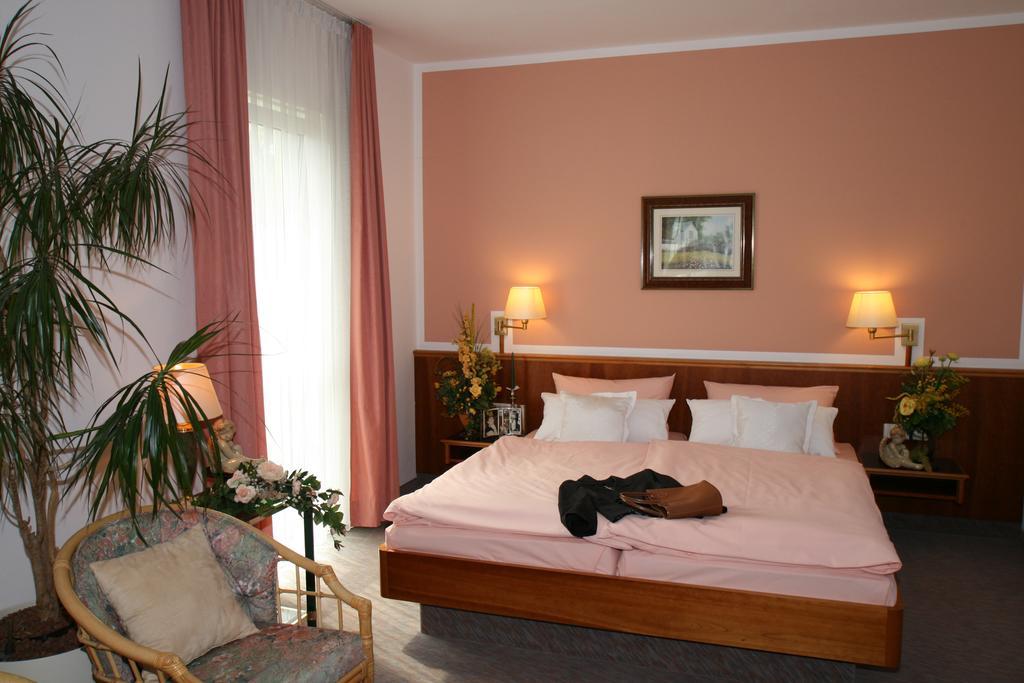 Hotel Dorotheenhof Котбус Номер фото